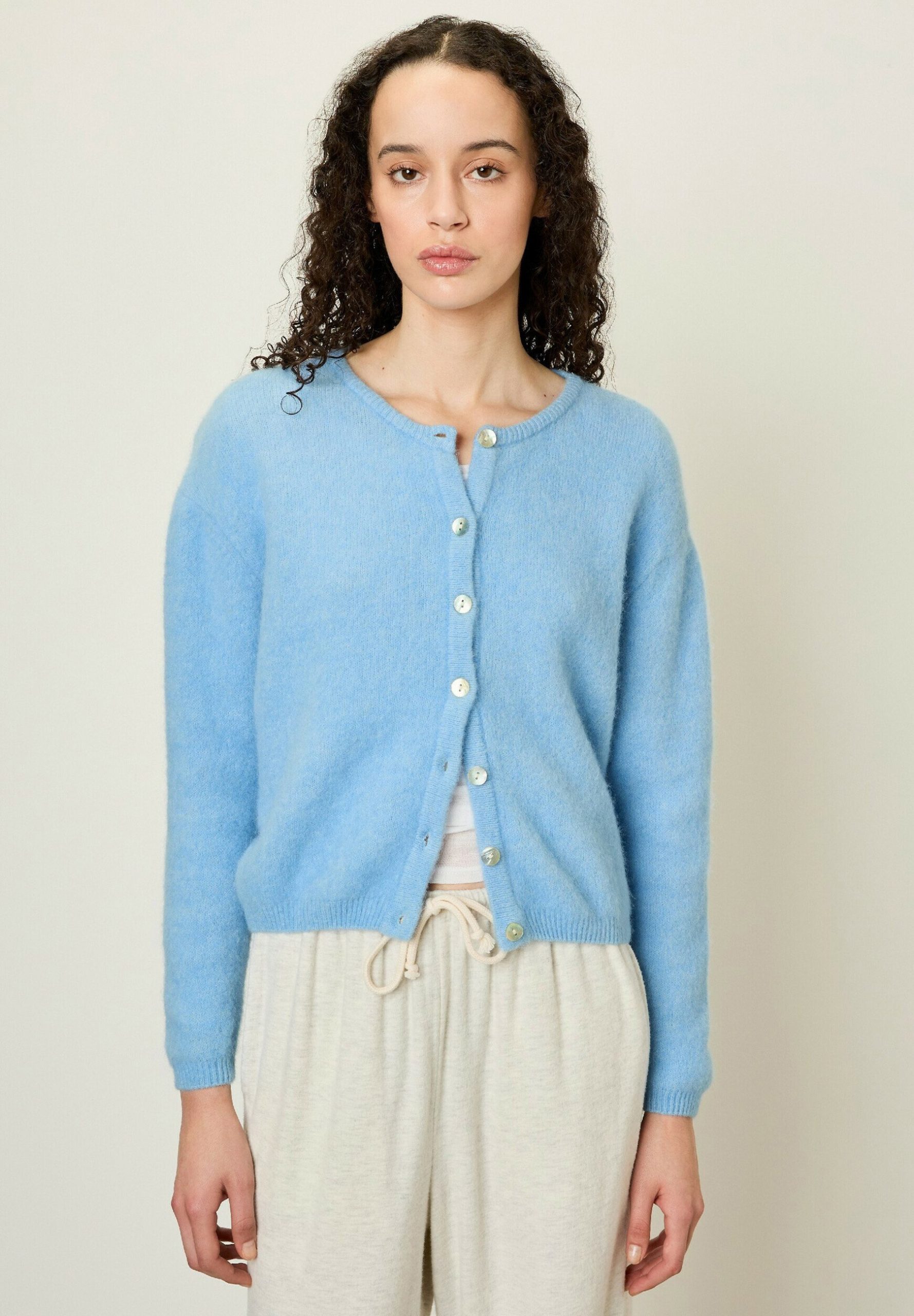 american-vintage-strickjacke-221iju-1.jpg american vintage strickjacke – Bild 1