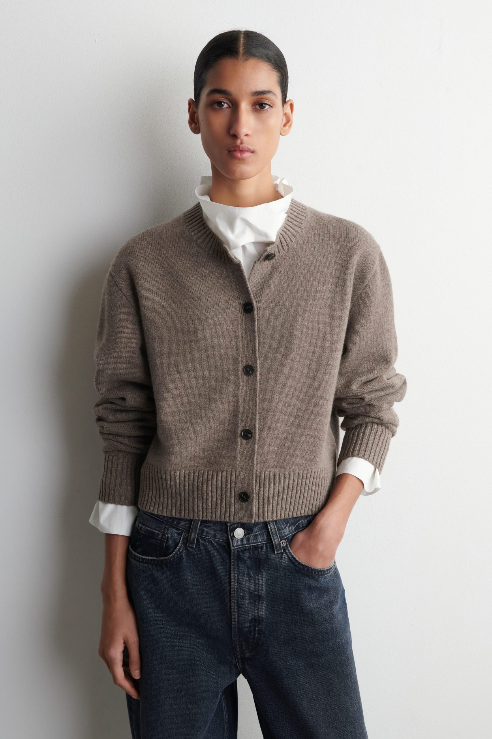 cos-strickjacke-463dro-1.jpg cos strickjacke – Bild 1