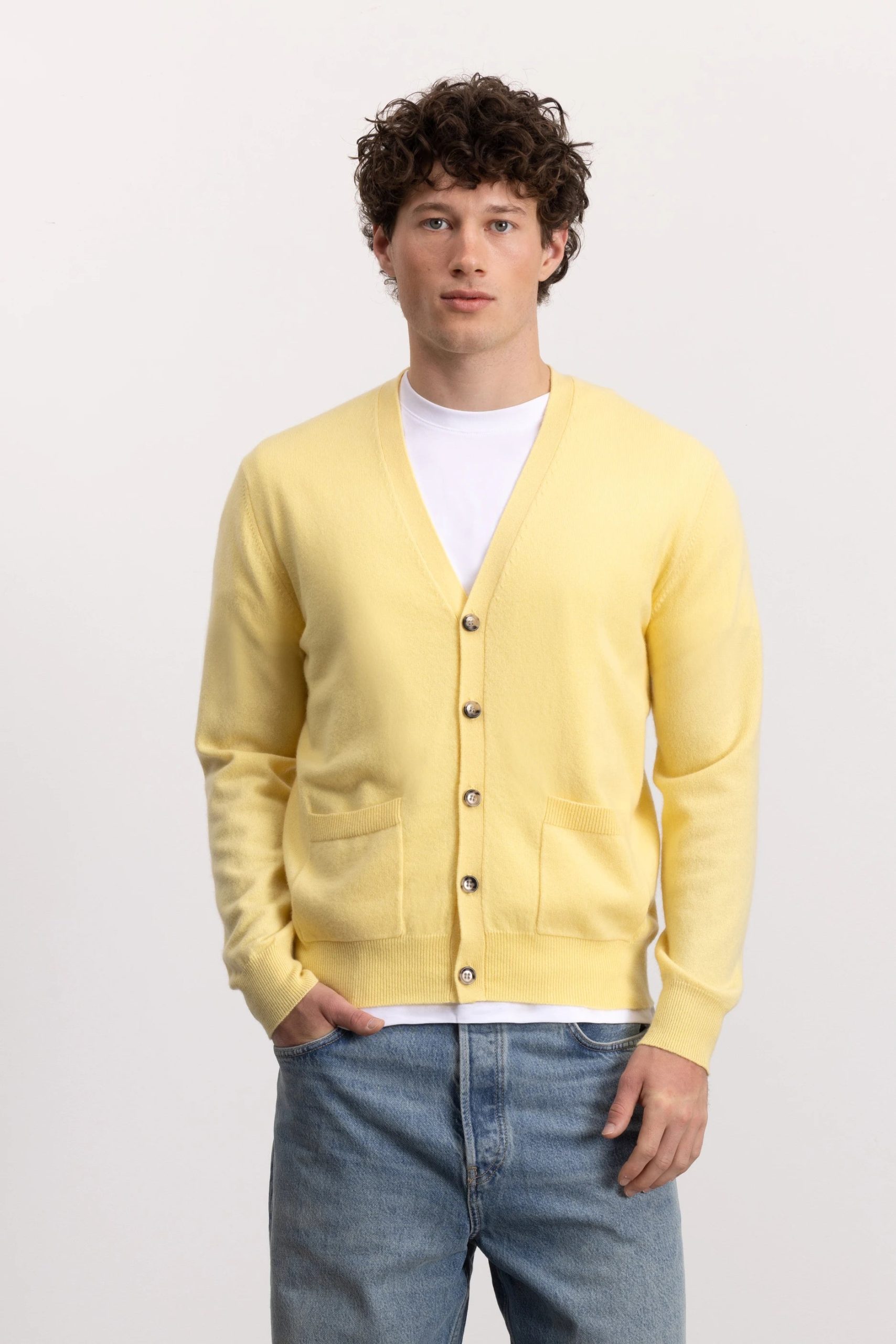 gelbe-strickjacke-937bnq-1.jpg gelbe strickjacke – Bild 1