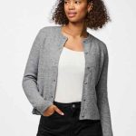 graue strickjacke