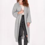 graue strickjacke