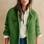 grüne strickjacke