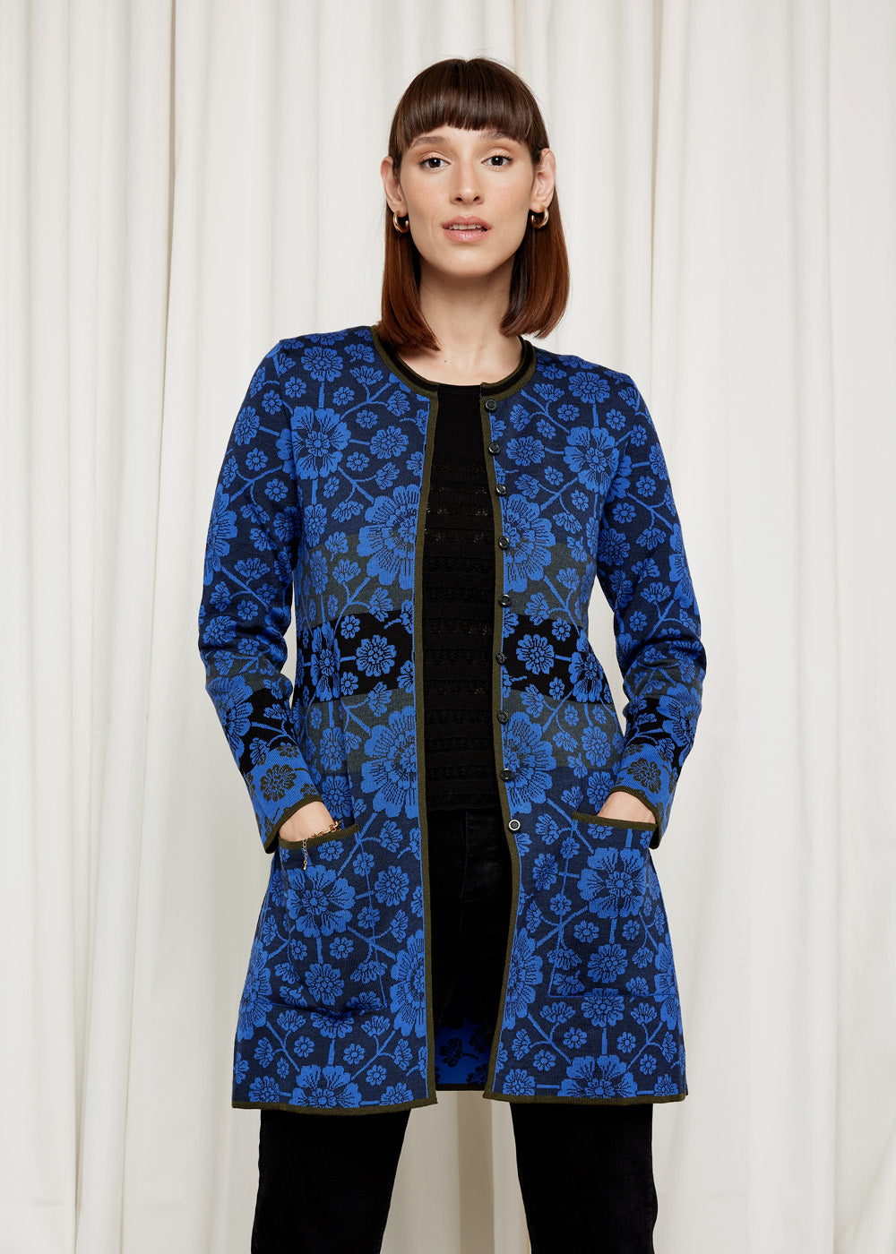 lange-strickjacke-611zmy-1.jpg lange strickjacke – Bild 1