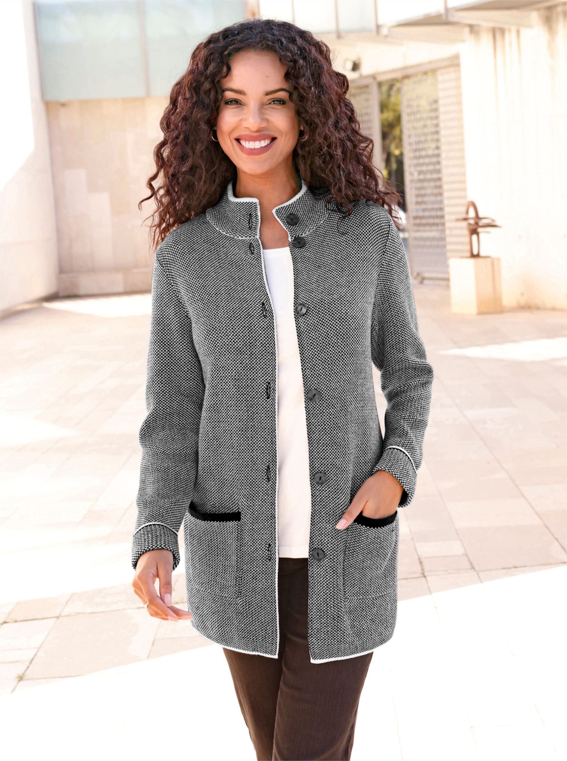 longstrickjacke-damen-974ujl-1.jpg longstrickjacke damen – Bild 1