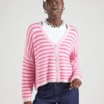 pinke strickjacke