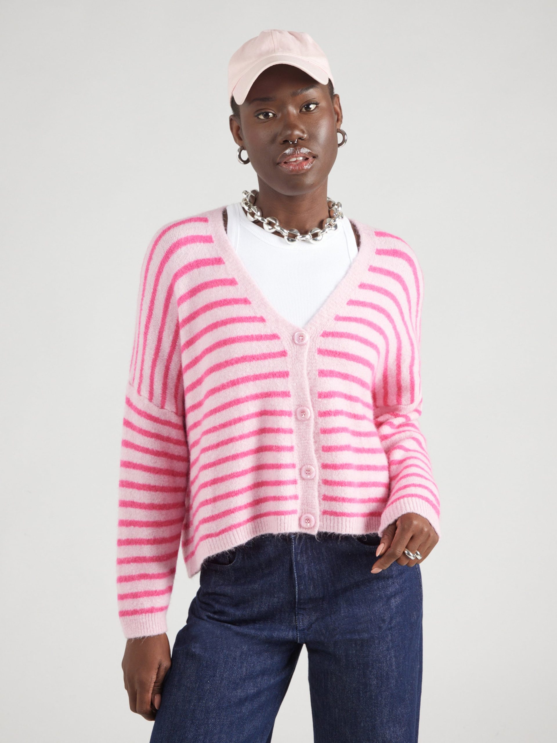 pinke-strickjacke-951rmm-1.jpg pinke strickjacke – Bild 1