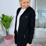 schwarzer cardigan