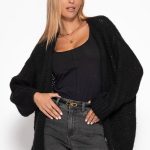 schwarzer cardigan