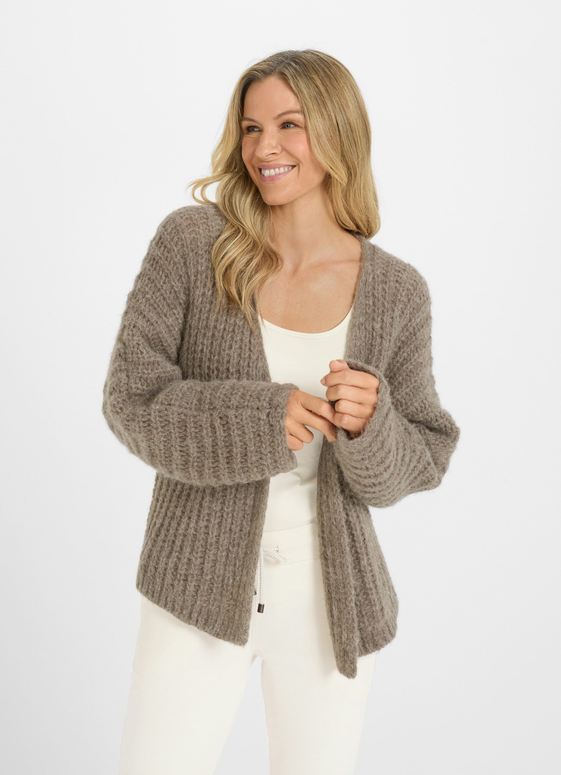 strick-cardigan-200iqh-1.jpg strick cardigan – Bild 1