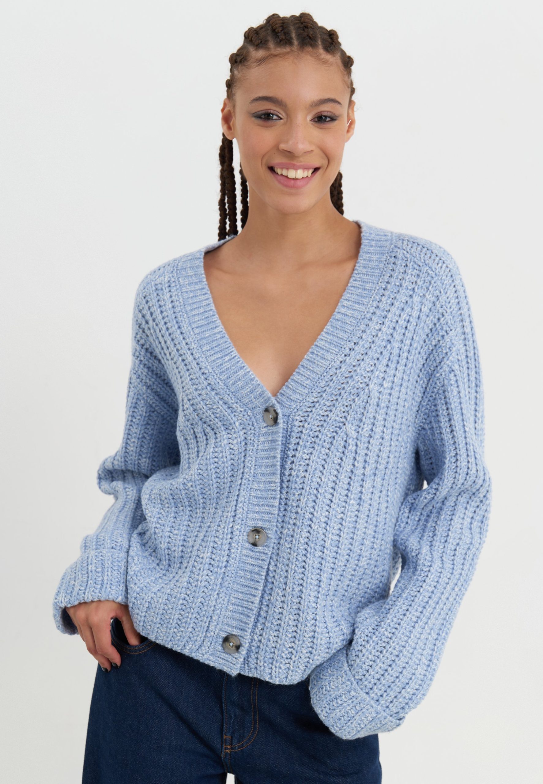 strickjacke-hellblau-567xlv-1.jpg strickjacke hellblau – Bild 1