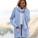 strickjacke hellblau