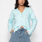 strickjacke hellblau