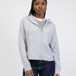 strickjacke mit kapuze