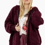 strickjacke mit kapuze