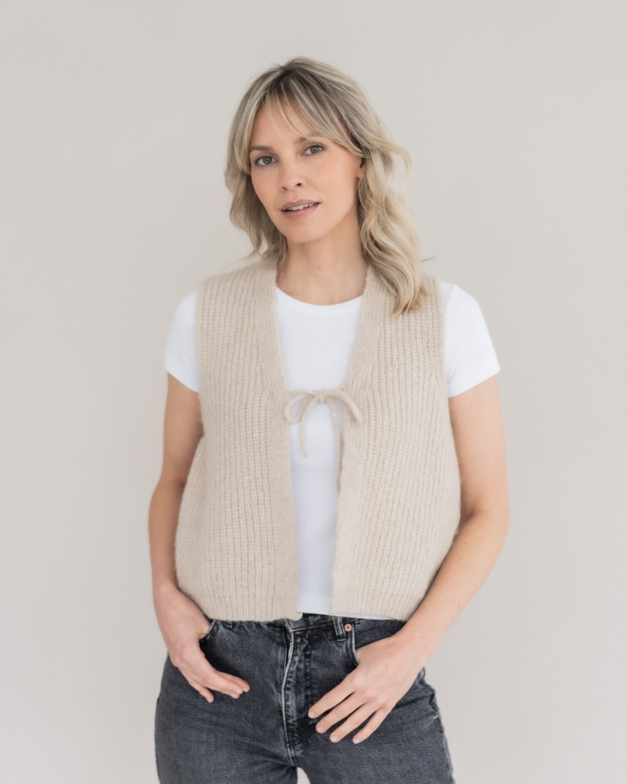 strickweste-damen-656uwl-1.jpg strickweste damen – Bild 1