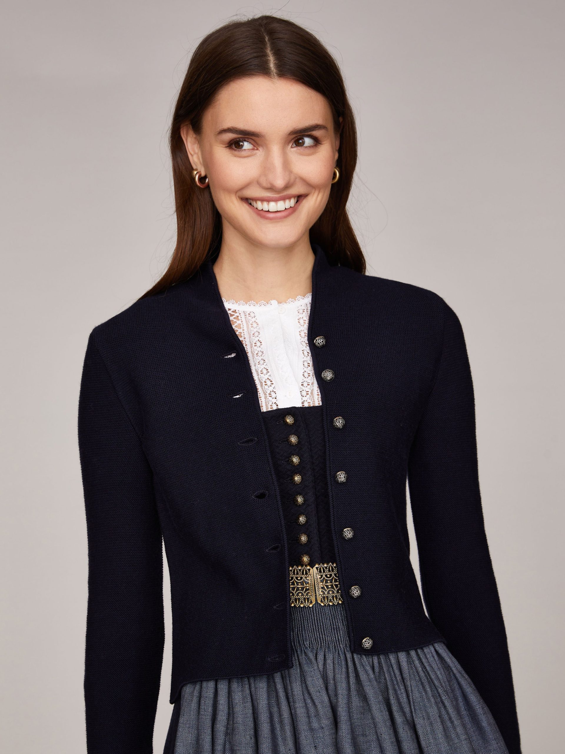 trachten-strickjacke-damen-994kpx-1.jpg trachten strickjacke damen – Bild 1